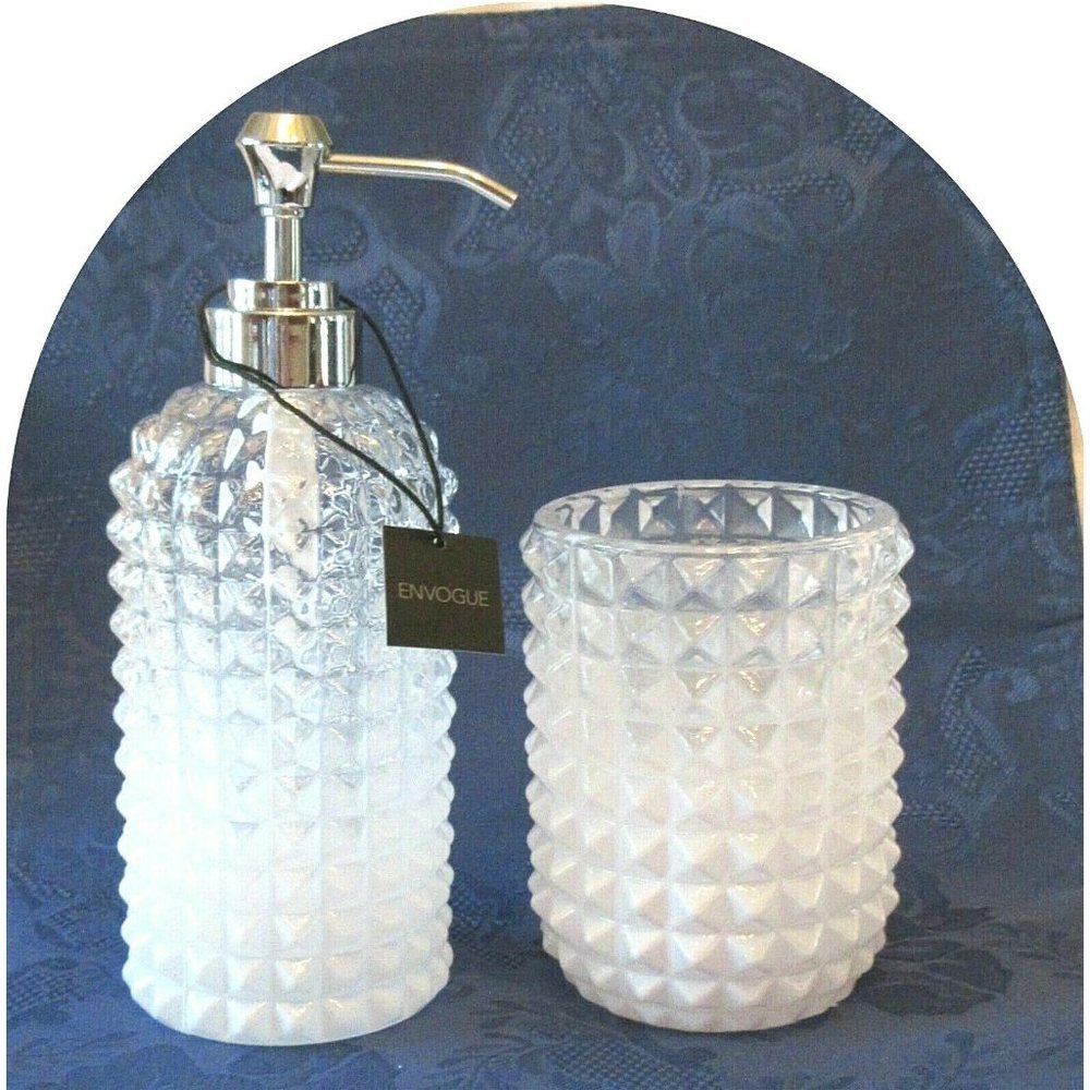 2 Pc Envogue White Clear Glass Farmhouse Soap Pump